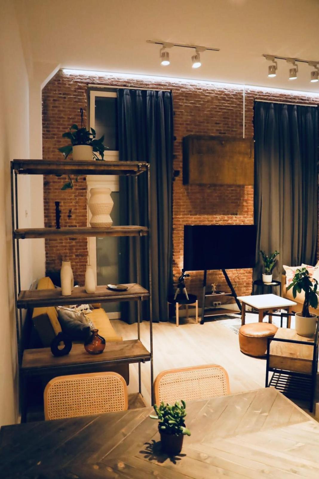 Apartmán Unique Nyc Style Loft In The Heart Of Madrid Exteriér fotografie